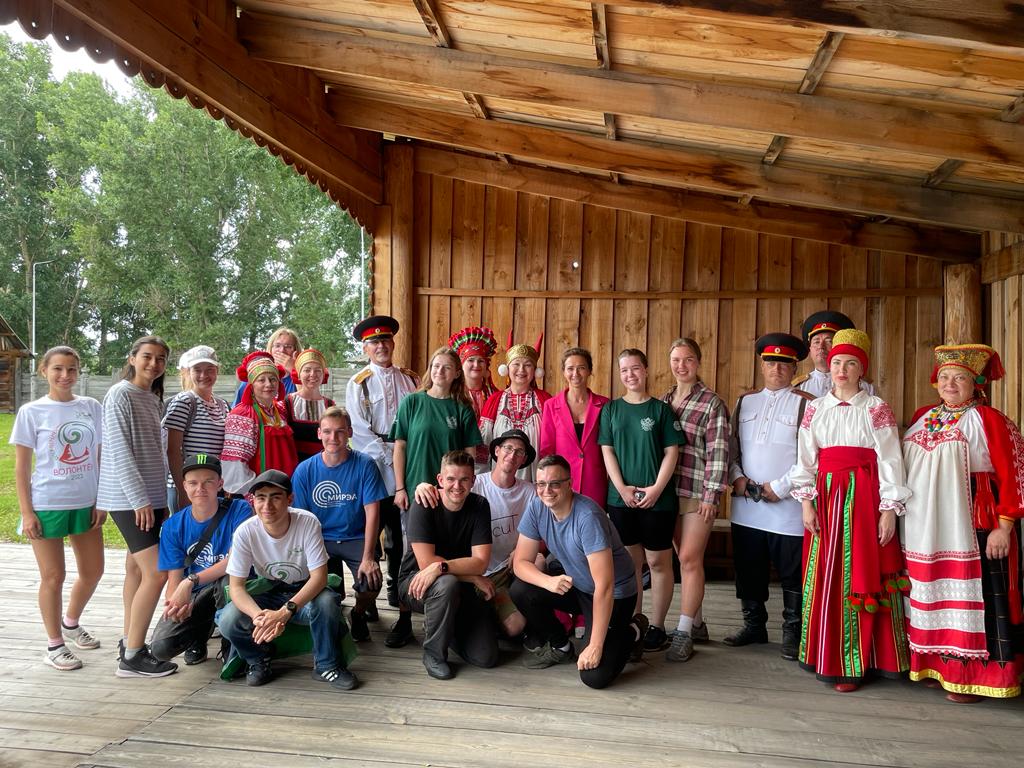 Половина смены позади