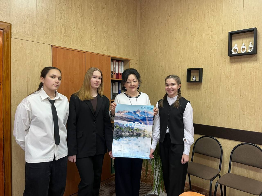 У руководителя Управления образования Исаковой Ирины Виктровны.jpg